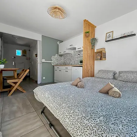 Piscine, Tennis & Vue Sur Le Port 아그