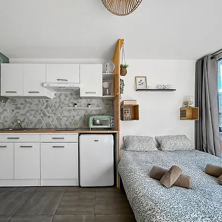 Piscine, Tennis & Vue Sur Le Port 아파트