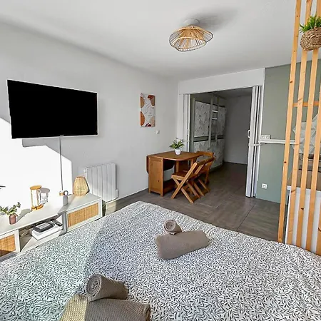 Piscine, Tennis & Vue Sur Le Port * 아그