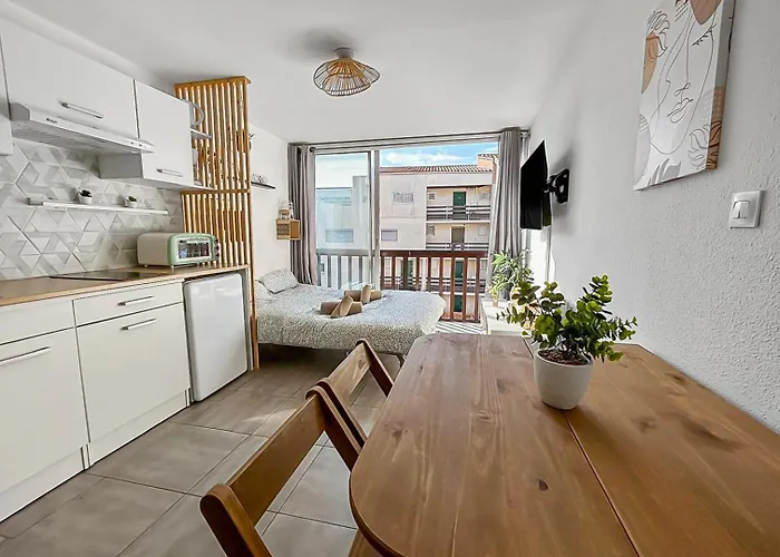 Apartman Piscine, Tennis & Vue Sur Le Port