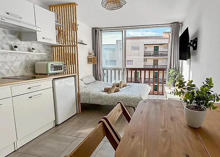 Apartman Piscine, Tennis & Vue Sur Le Port